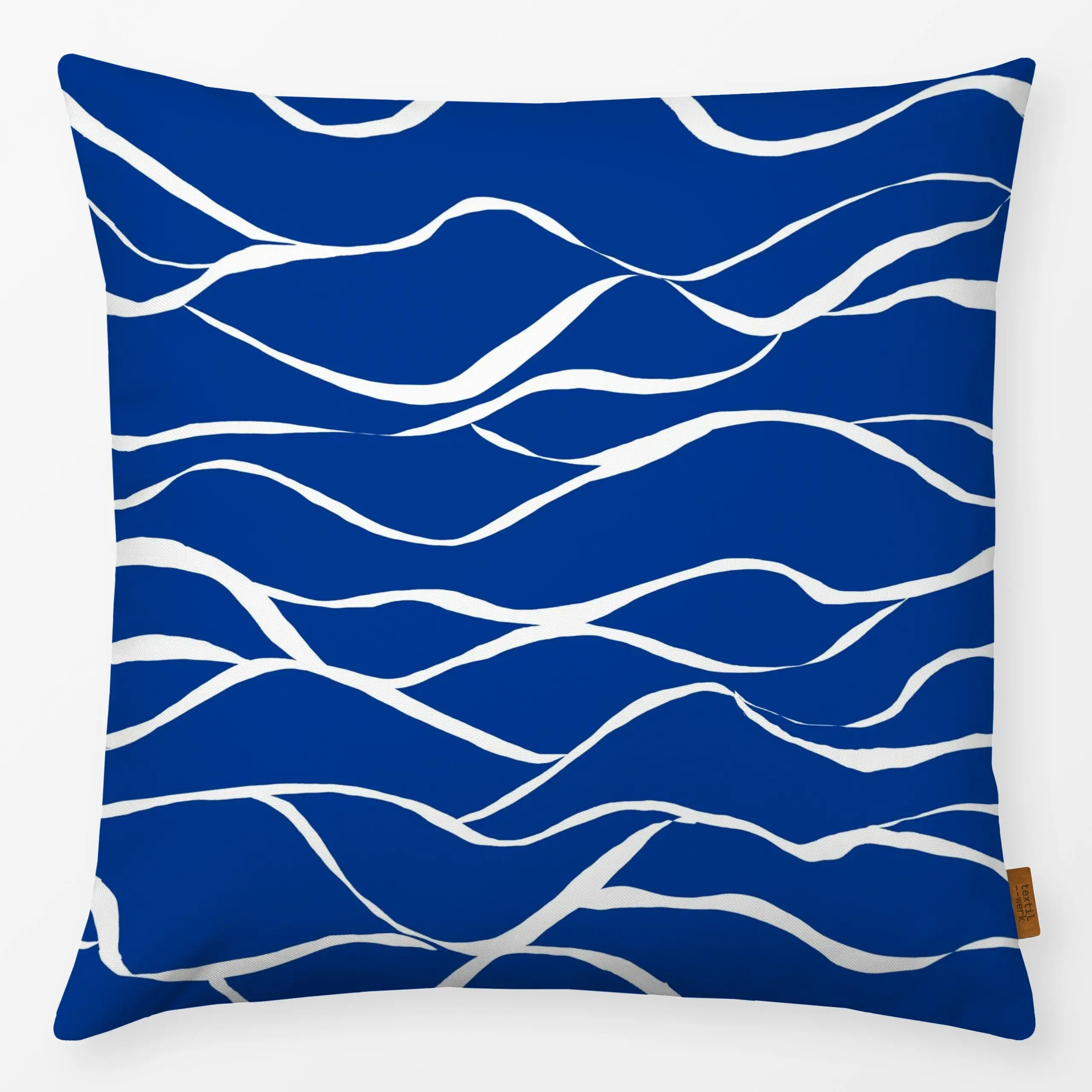 Kissen Abstract Waves - Natur & Landschaft, Sommer, Symbole & Muster - von „By Anna Sienna"; Meer, blau, wellen, Mittelmeer,...