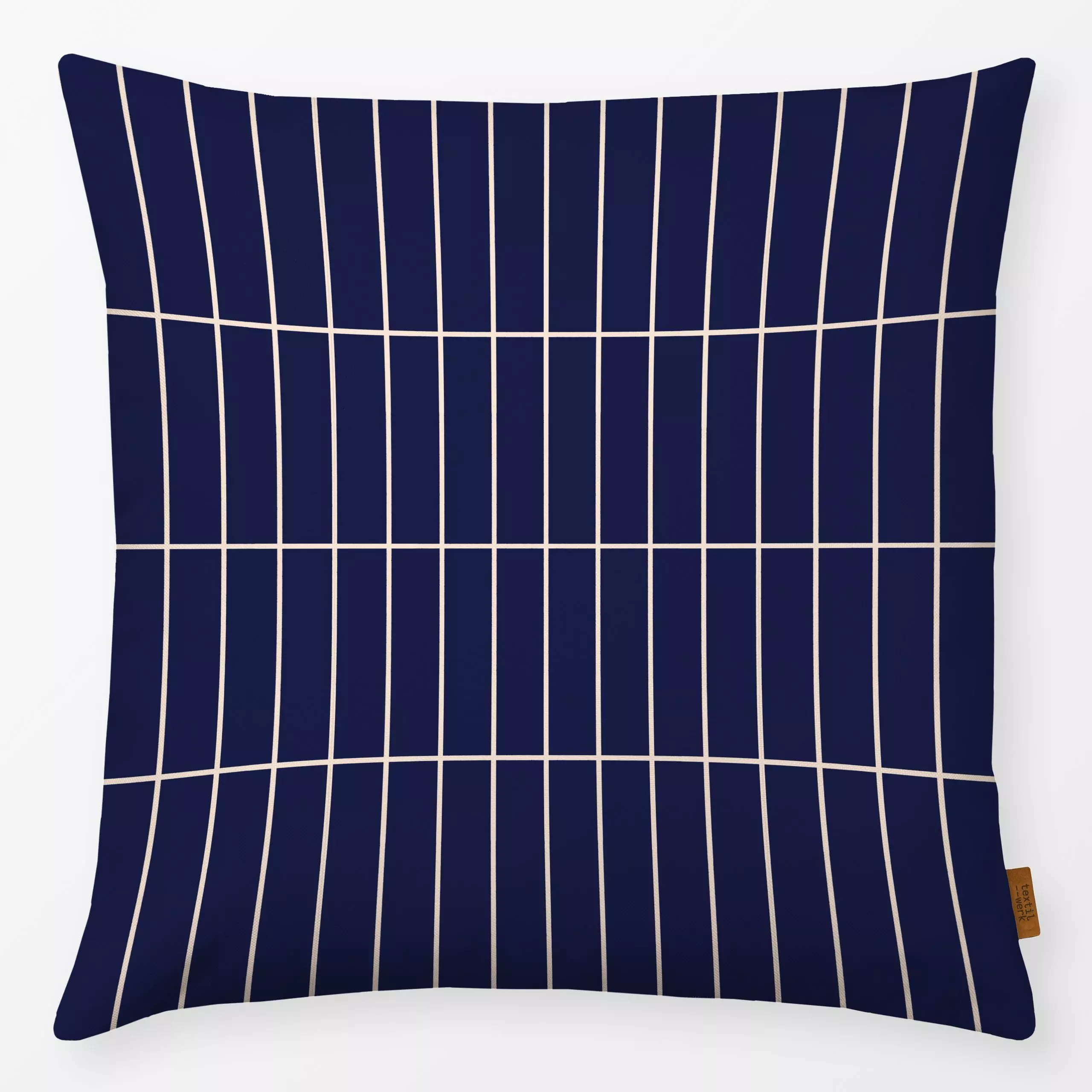 Kissen Grid blau - Symbole & Muster - von „Maren Gross "; Muster, modern, grid, Geschenk, klassisch, kariert, zeitlos, Flies...