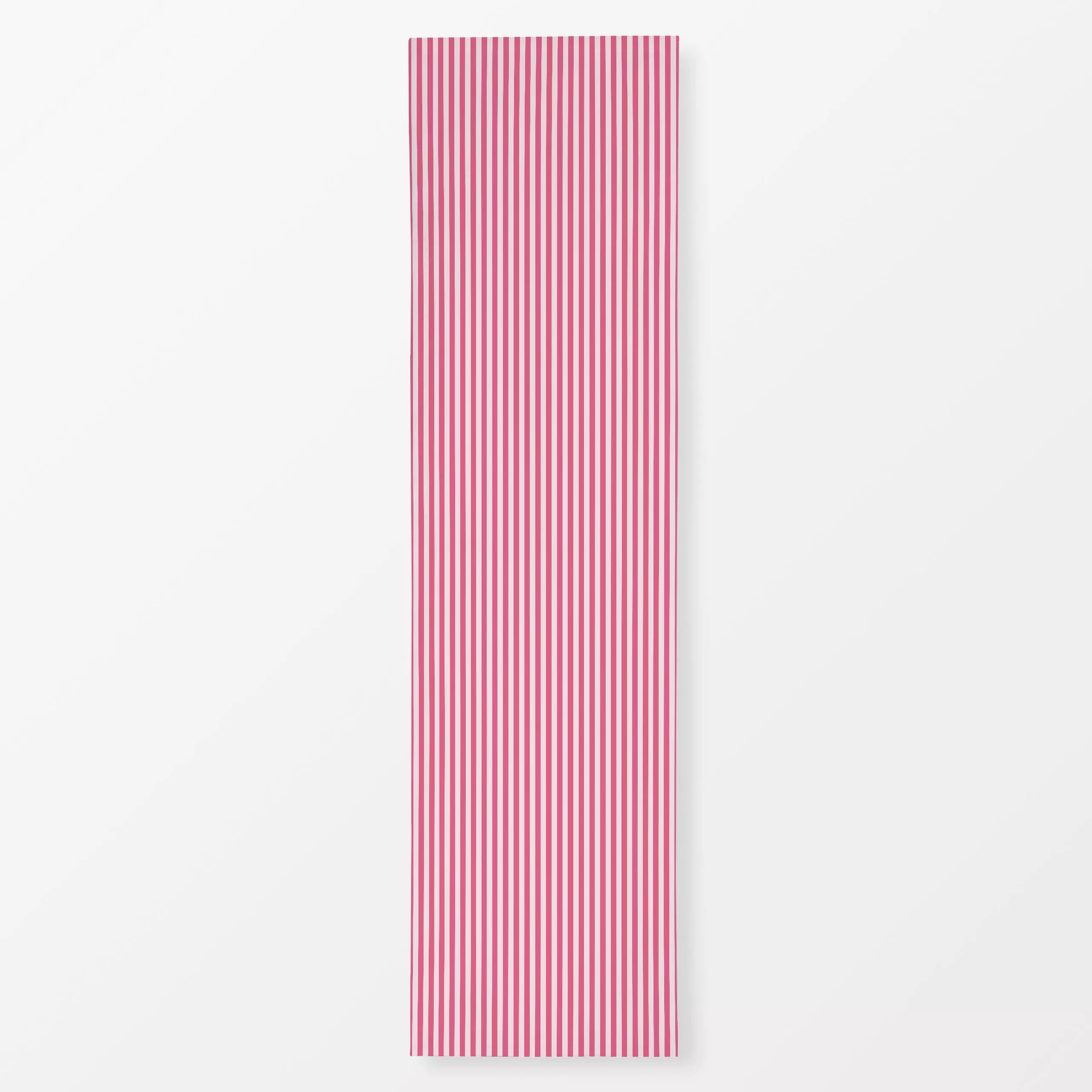 Tischläufer Fresh Pink Stripes - Symbole & Muster - von „Karen Menzenbach"; Muster, Linien, Streifen, grafisch, pink, schlic...