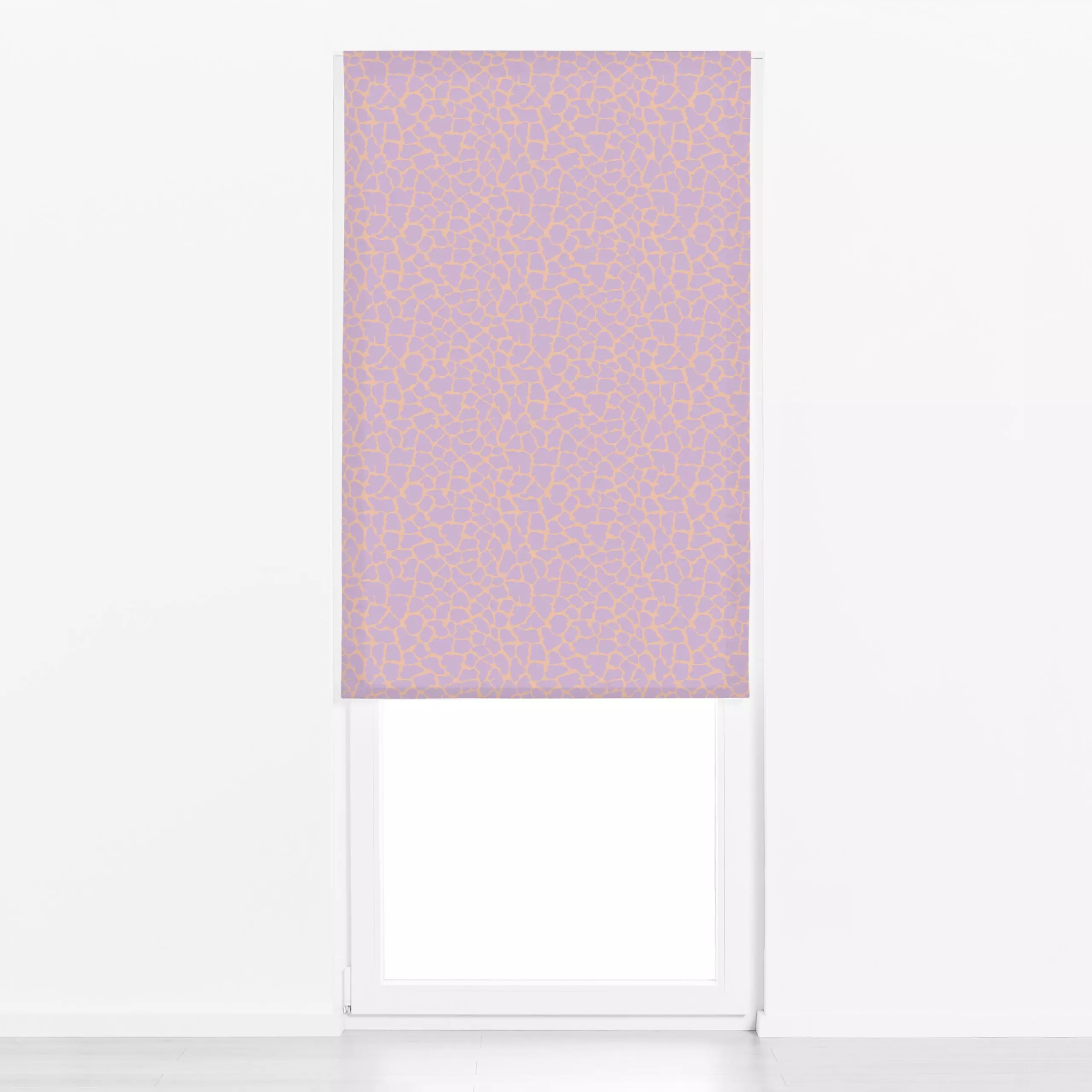 Raffrollo HAPPY Giraffe lilac - Tiere, Symbole & Muster - von „Julia Schumacher"; Kissen, Giraffe, Happy, juliaschumacher, f...