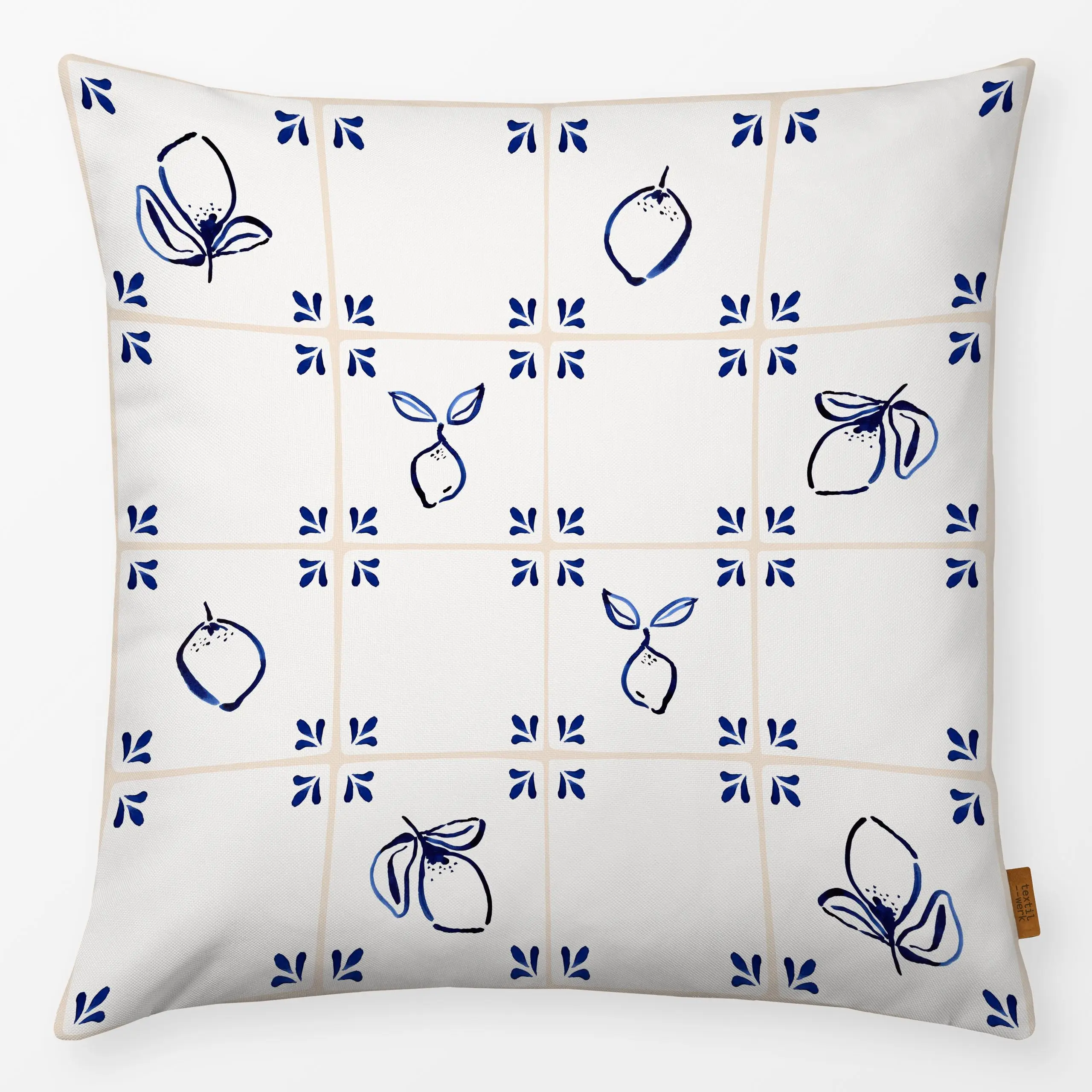 Kissen Azulejo Pattern Zitronen - Sommer, Küche, Essen & Trinken, Früchte - von „Karen Menzenbach"; Obst, blau, Zitronen, We...