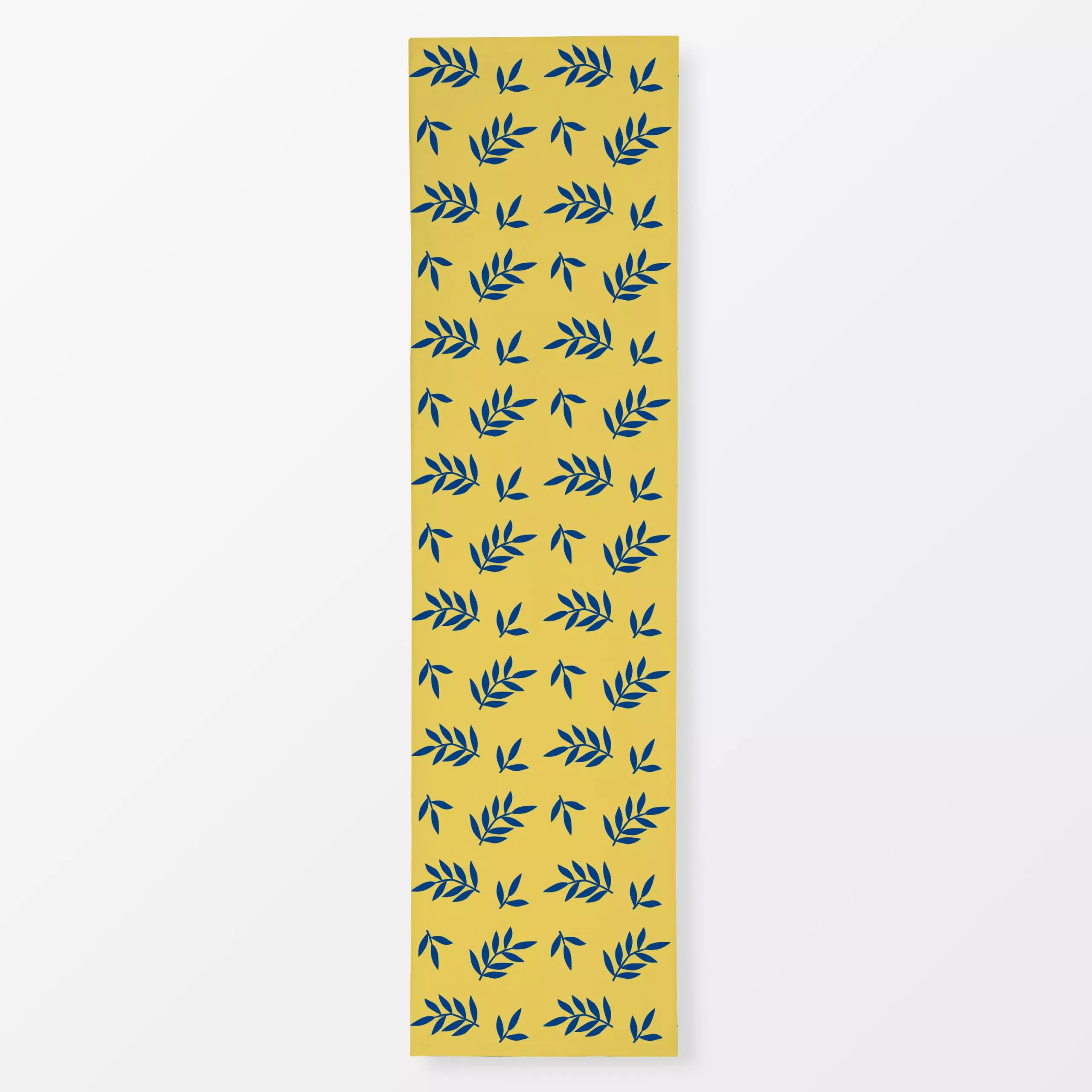 Tischläufer Blaue Blätter - Blumen & Florales, Sommer - von „Kerstin Ax"; Blätter, Sommer, floral, blau, gelb