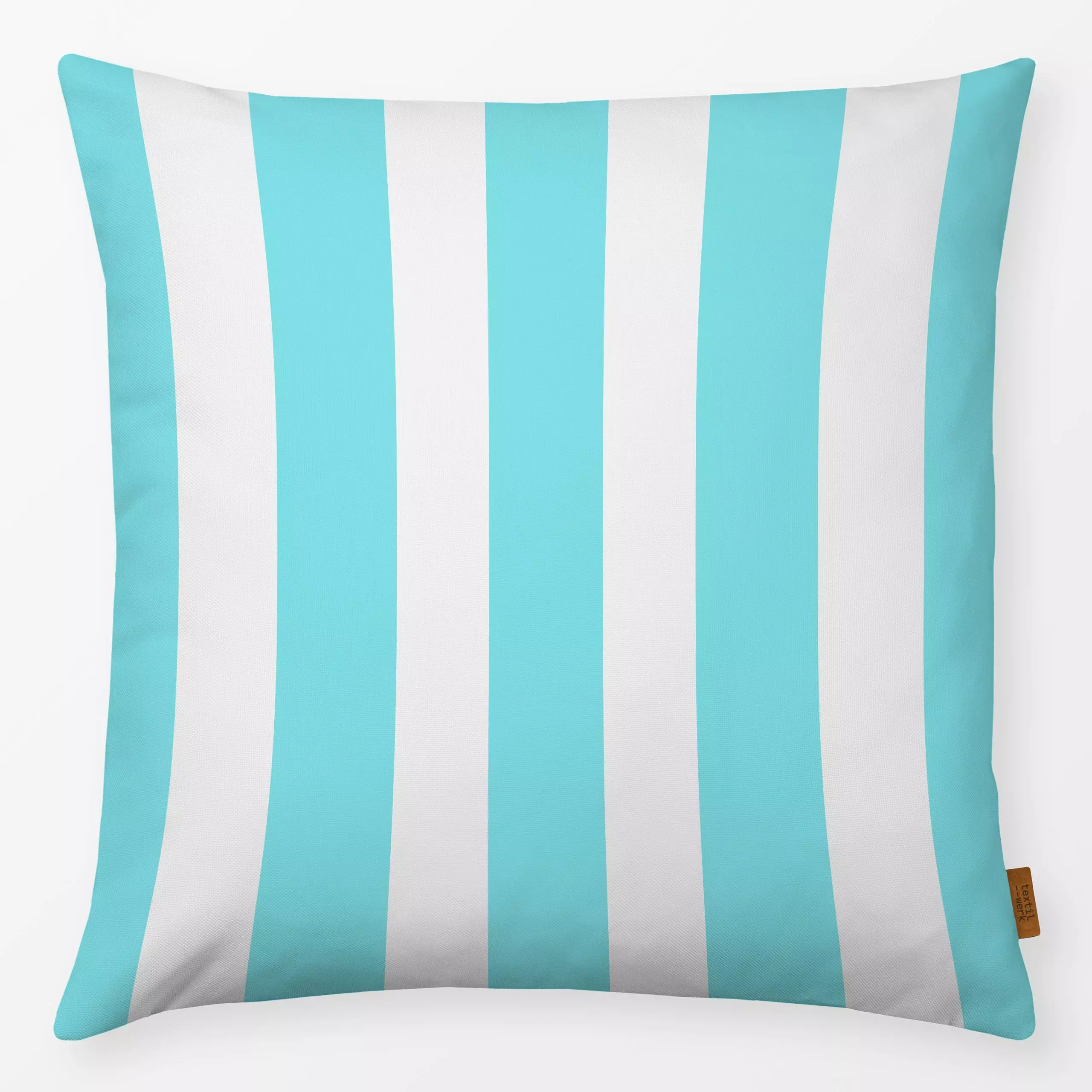 Kissen Bold Stripes ocean blue - Sommer, Symbole & Muster - von „Karen Menzenbach x so.leben.wir"; Streifen, Garten, Meer, S...