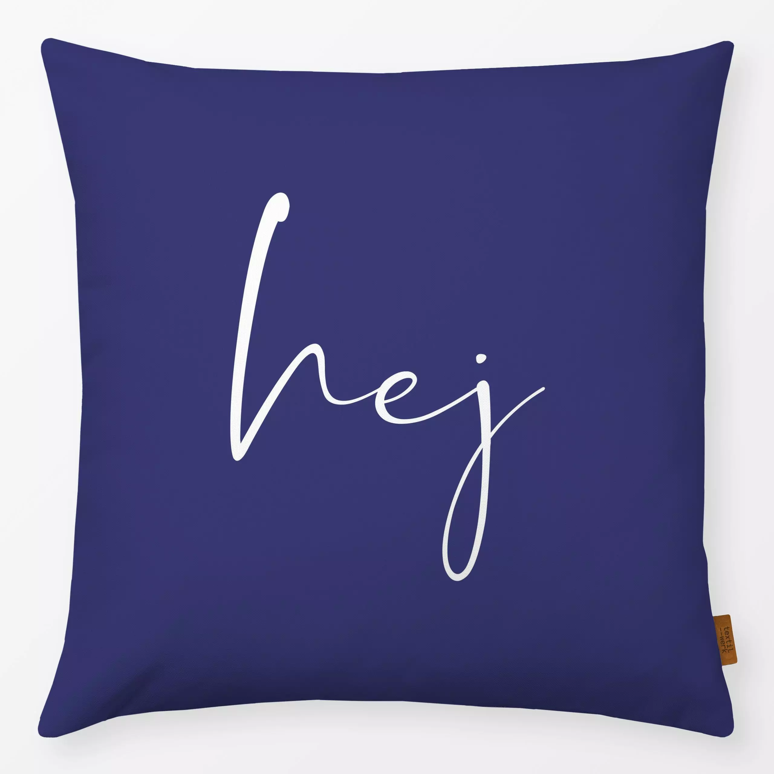 Kissen HEJ Tiefblau - Sprüche & Schriftzüge, Winter, Symbole & Muster - von „Monika Strigel"; minimal, Blaugrau, skandinavis...