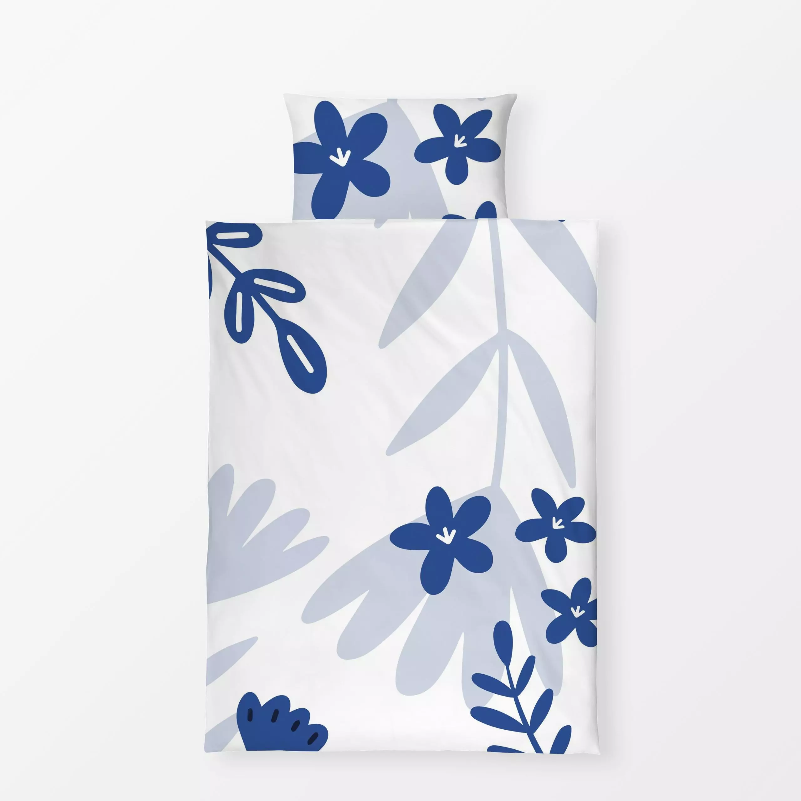 Bettwäsche Midsommar Blue - Blumen & Florales, Symbole & Muster - von „Monika Strigel"; minimal, abstrakt, Blumen, blau, Sca...