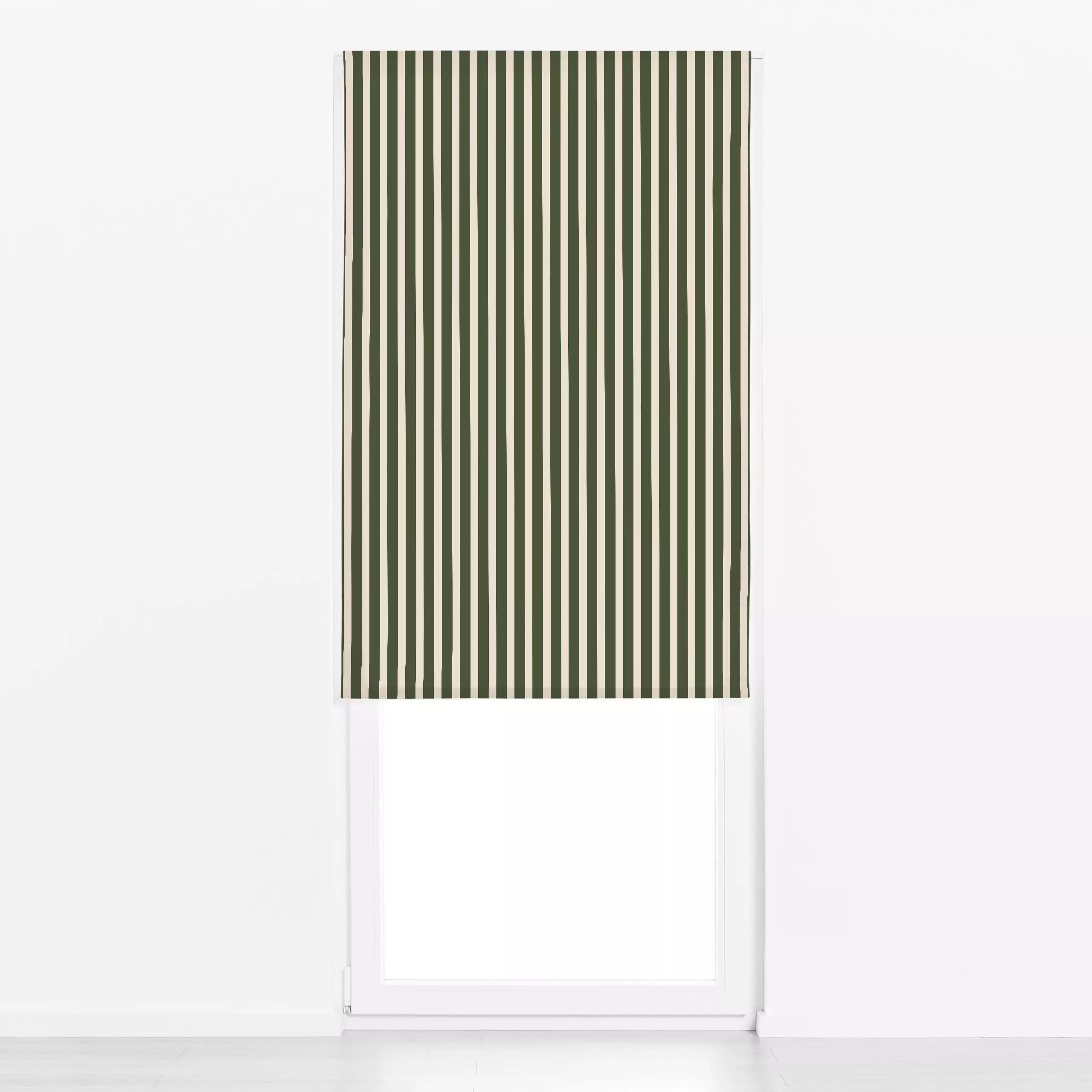 Raffrollo Bold Stripes green beige - Herbst, Symbole & Muster - von „Karen Menzenbach"; Streifen, beige, grafisch, Winter, H...