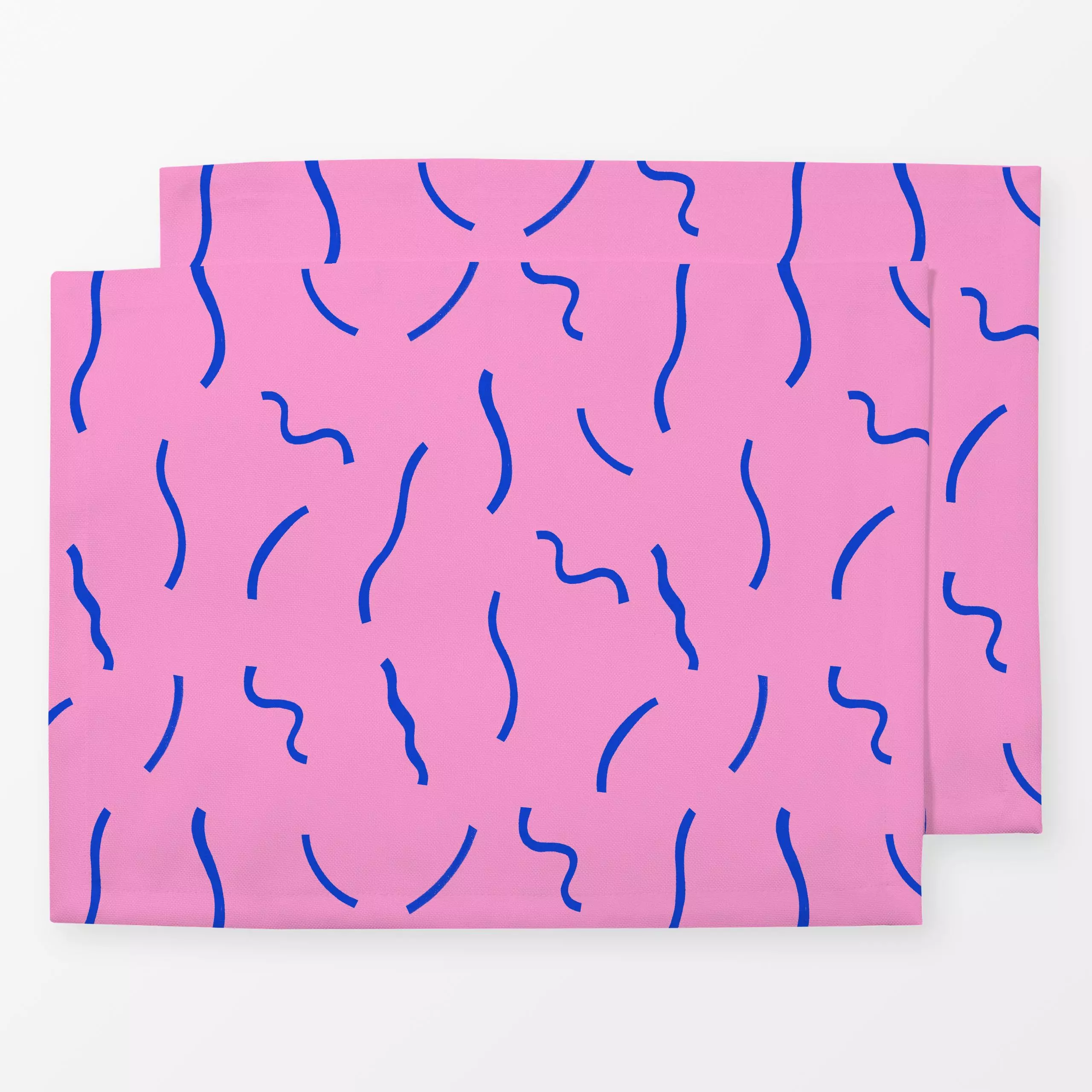 Tischset Luftschlangen Blau & Pink, gemustert, von Maren Gross