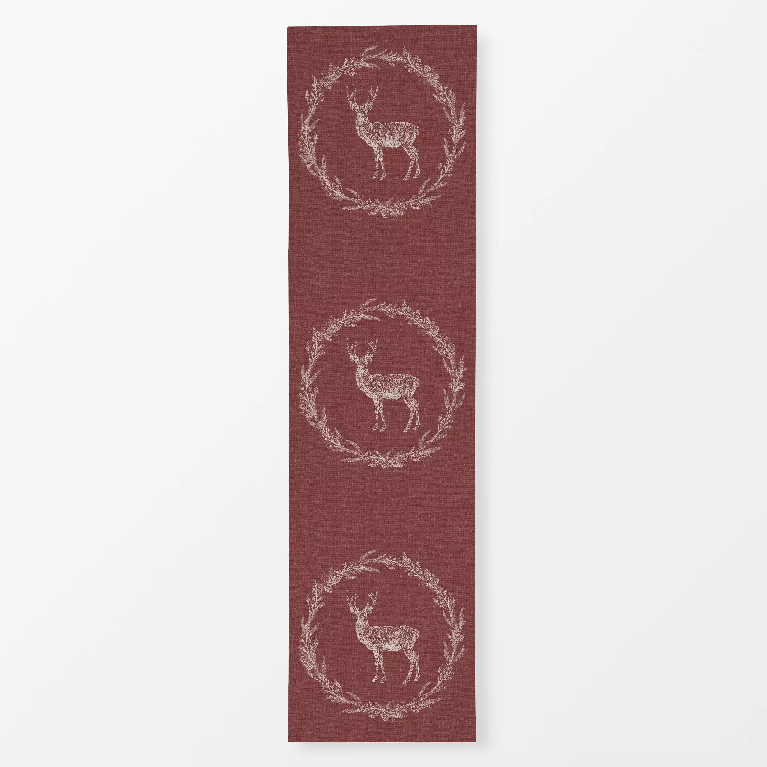 Tischläufer Nordic Deer wreath II - Tiere, Weihnachten, Winter - von „Bloomery Decor"; kranz, weihnachtskranz, woodland, Tan...