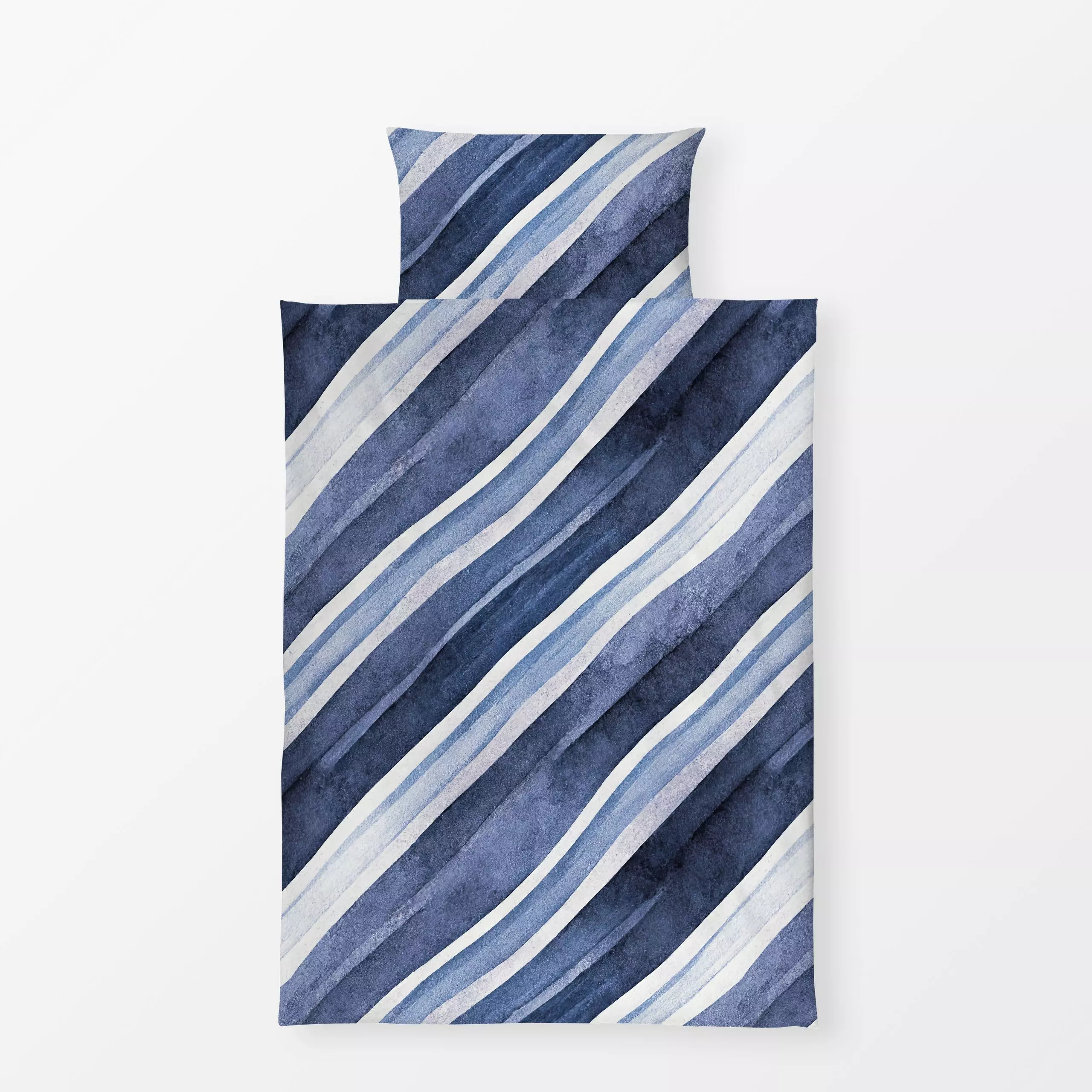 Bettwäsche Diagonal Blau - Symbole & Muster - von „Andrea Haase"; Wasserfarben, Streifen, blau, indigo, klassisch, diagonal,...