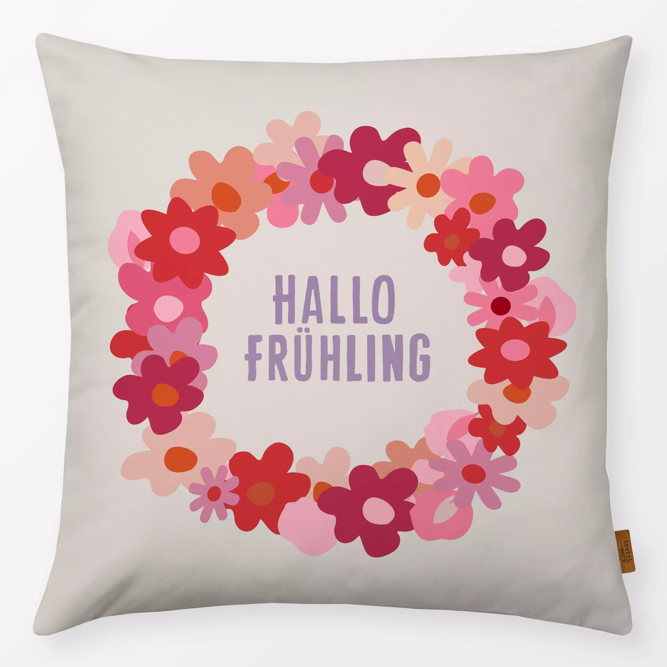 Kissen Hallo Frühling Blumenkranz - Blumen & Florales, Frühling, Sprüche & Schriftzüge, Ostern - von „Alisa Knöß"; Gartendek...