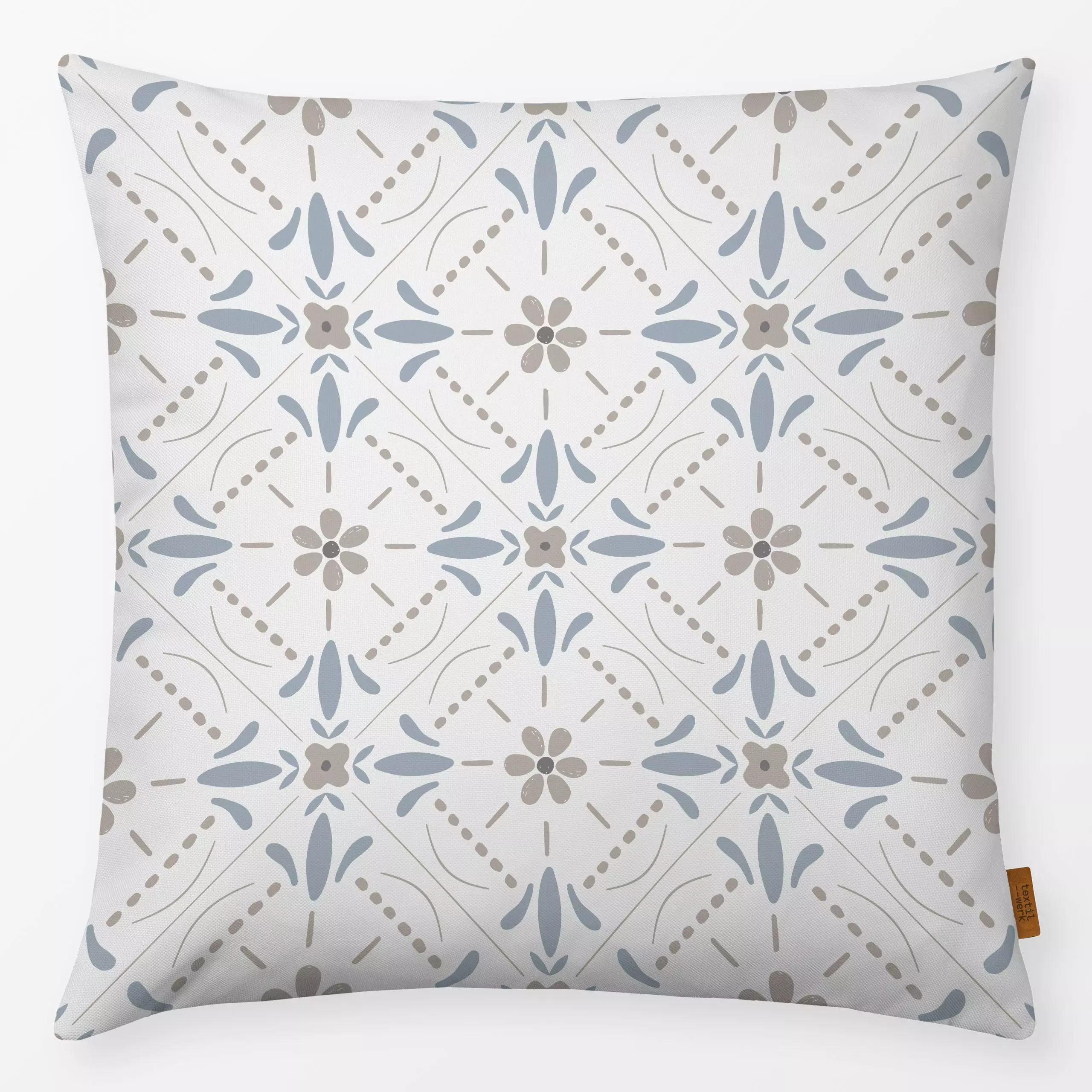 Kissen Landhaus Fliese naturals blau - Symbole & Muster - von „Kathrin Woo"; Muster, kleingemustert, Hygge, blau, landhaus, ...