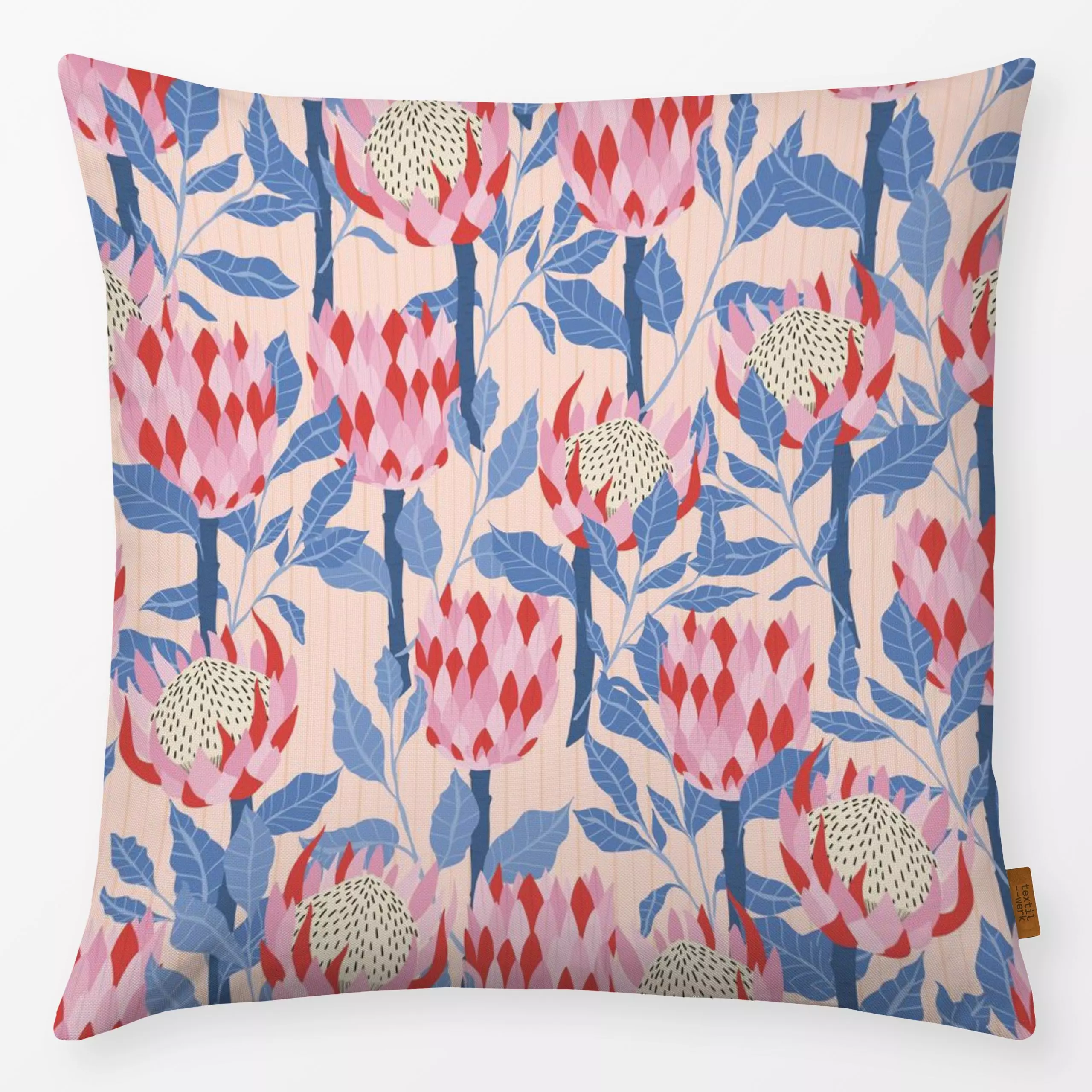 Kissen Proteablüte Allover - Blumen & Florales, Sommer, Pflanzen & Botanik - von „DEINKI Studio"; Blumen, Protea, Blüten, So...