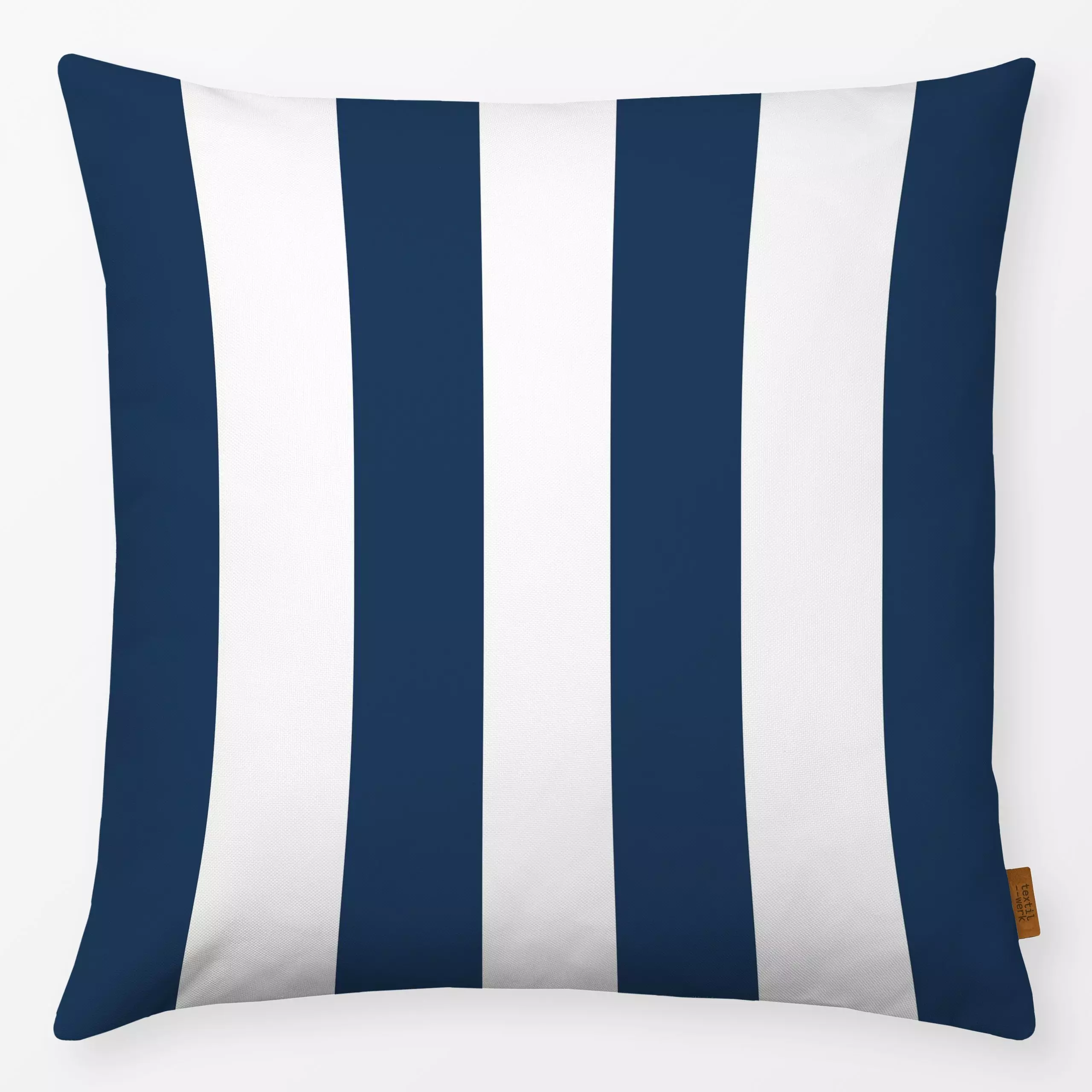 Kissen Sommer Cabana Steifen navy - Sommer, Sport, Symbole & Muster - von „Katrin Graff"; Strand, maritim, coastal, gestreif...