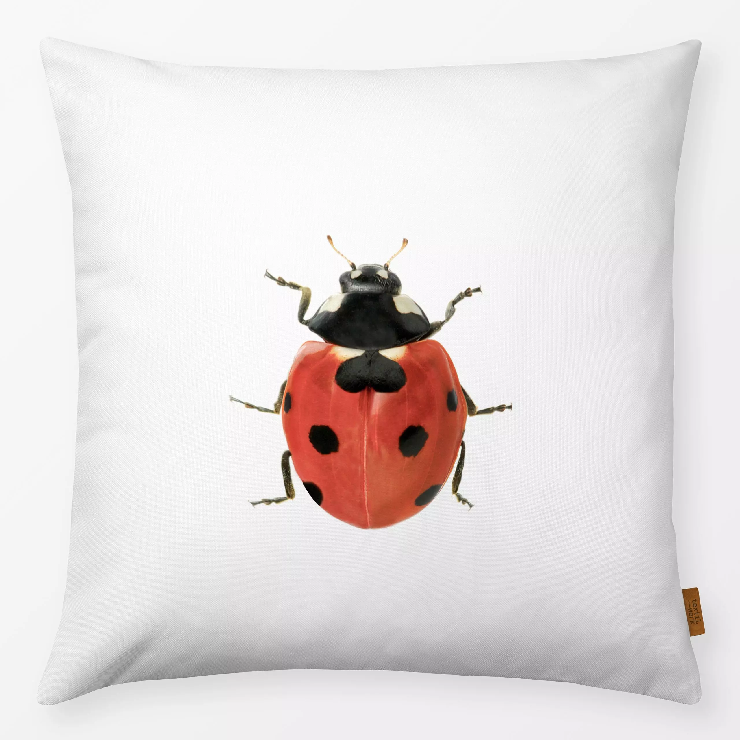 Kissen Ladybug - Natur & Landschaft, Tiere - von „Sisi and Seb"; Wildtiere, Insekten, rot, ladybug, Marienkaefer, spots, bug...
