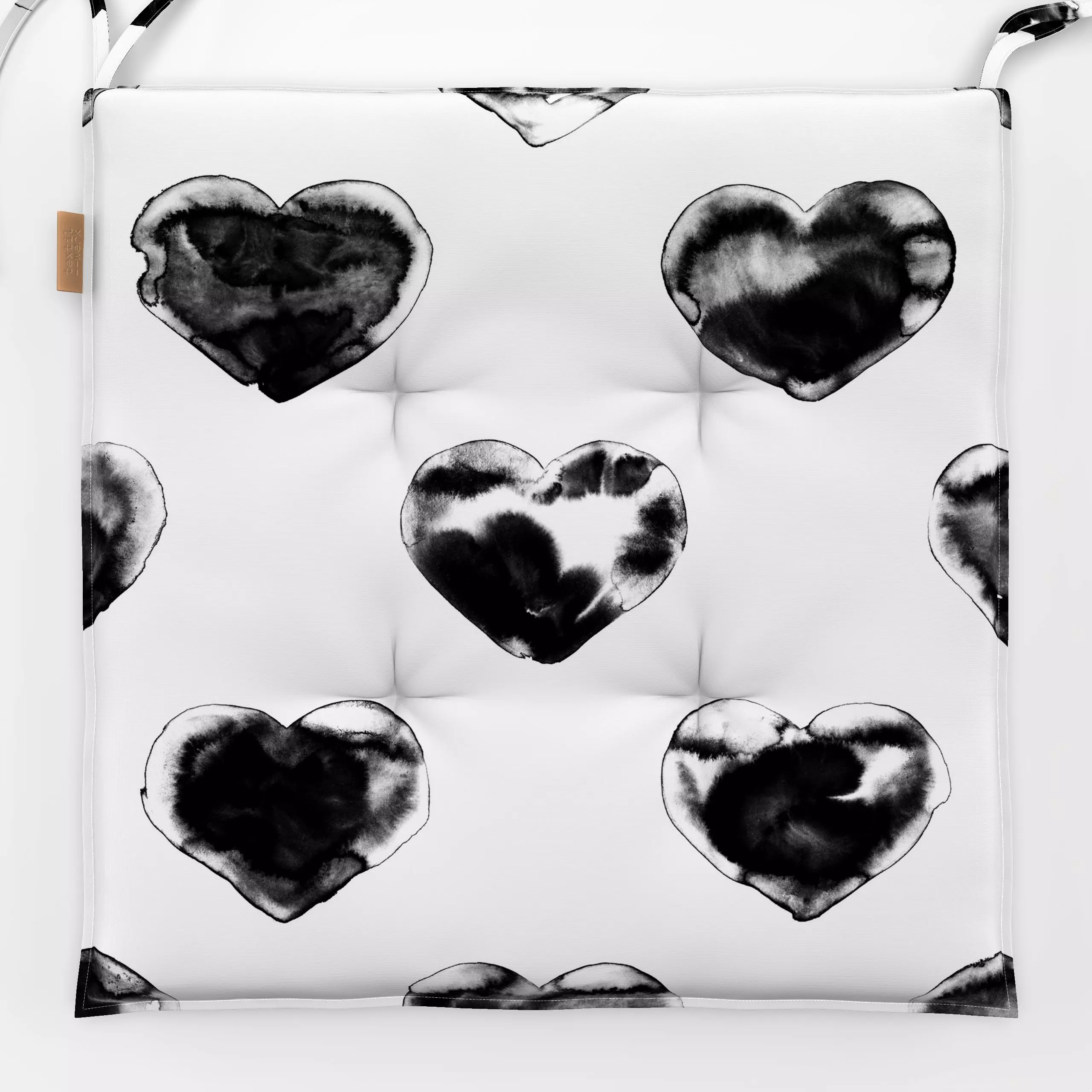 Sitzkissen Beherzt 1 - Symbole & Muster - von „Primus Pattern"; Wasserfarben, Love, Herzen, Valentinstag, Liebe, Herz, verli...