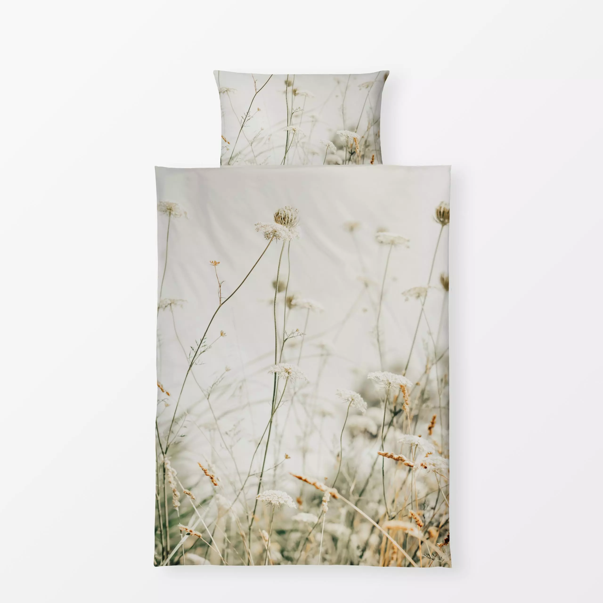 Bettwäsche Wild Flowers in Pastel Colors - Blumen & Florales, Pflanzen & Botanik - von „Ingrid Beddoes"; Pampasgras, Wildblu...